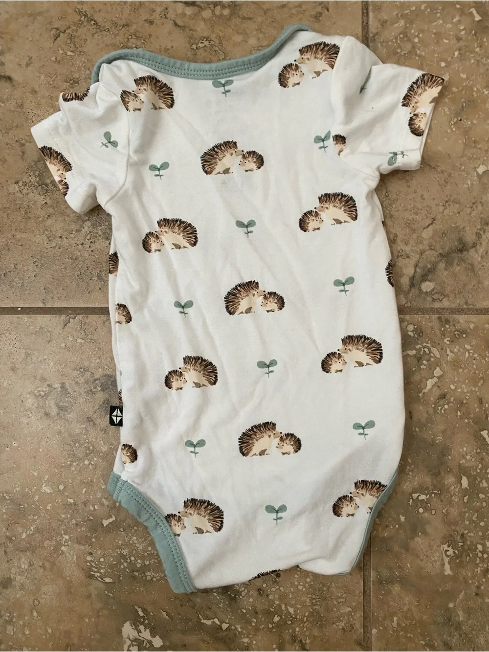 Kyte Baby 0-3m Bamboo Rayon Prickle Hedgehog Print Sage Snap Baby Bodysuit
